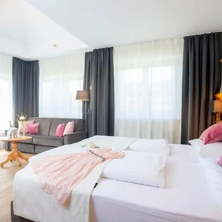 Seppl Hotel 4*